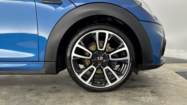 MINI Hatchback 1.5 Cooper Sport Premium 3dr Auto Petrol Hatchback